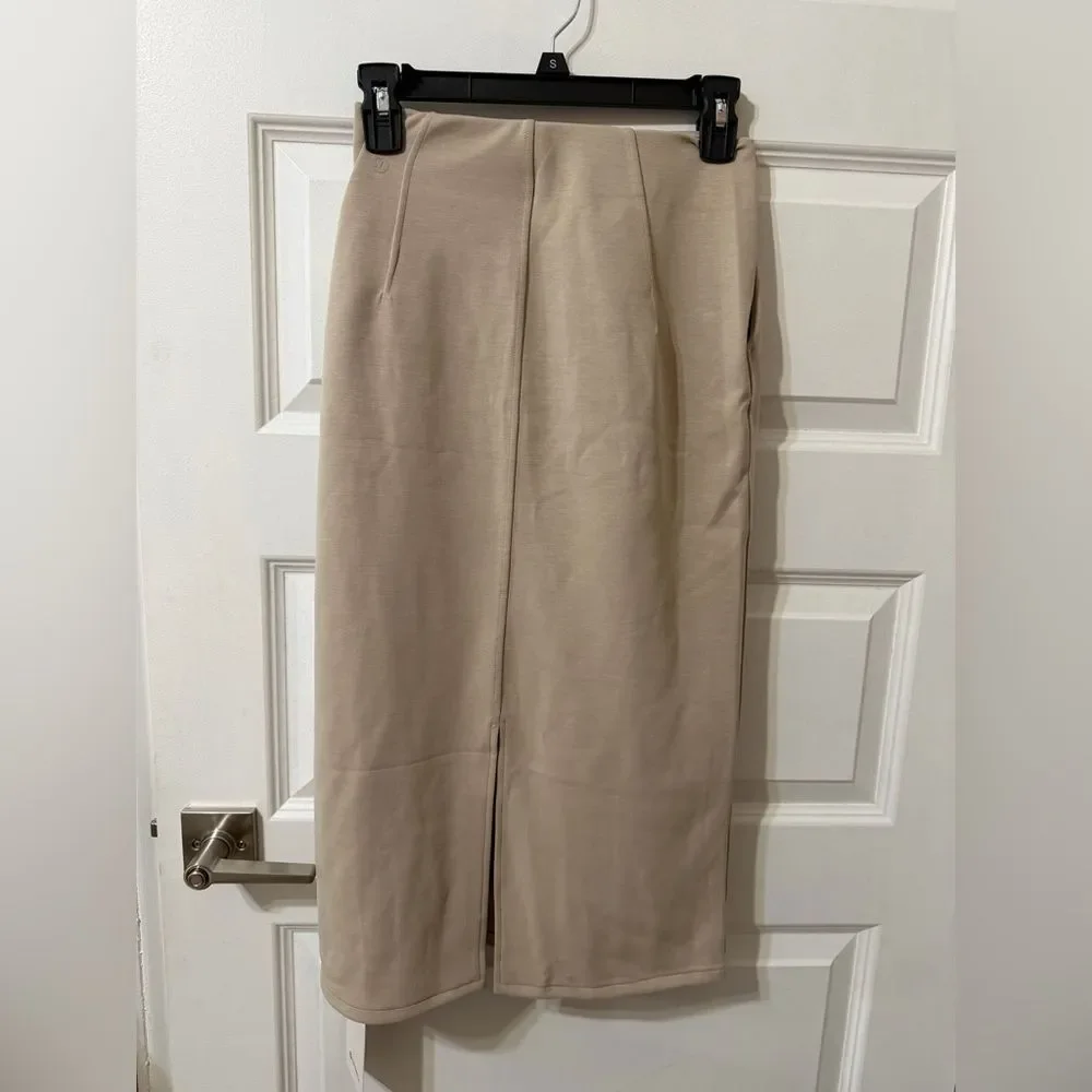 New Lululemon Softstreme High Rise Midi Skirt